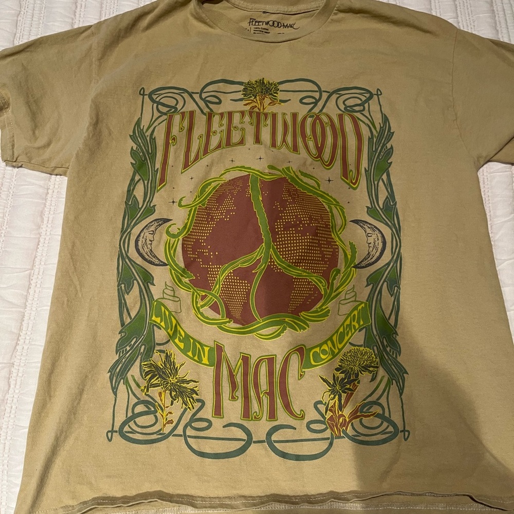 FLEETWOOD MAC SHIRT, WORN ONCE, SIZE M/L, GOOD CONDITION